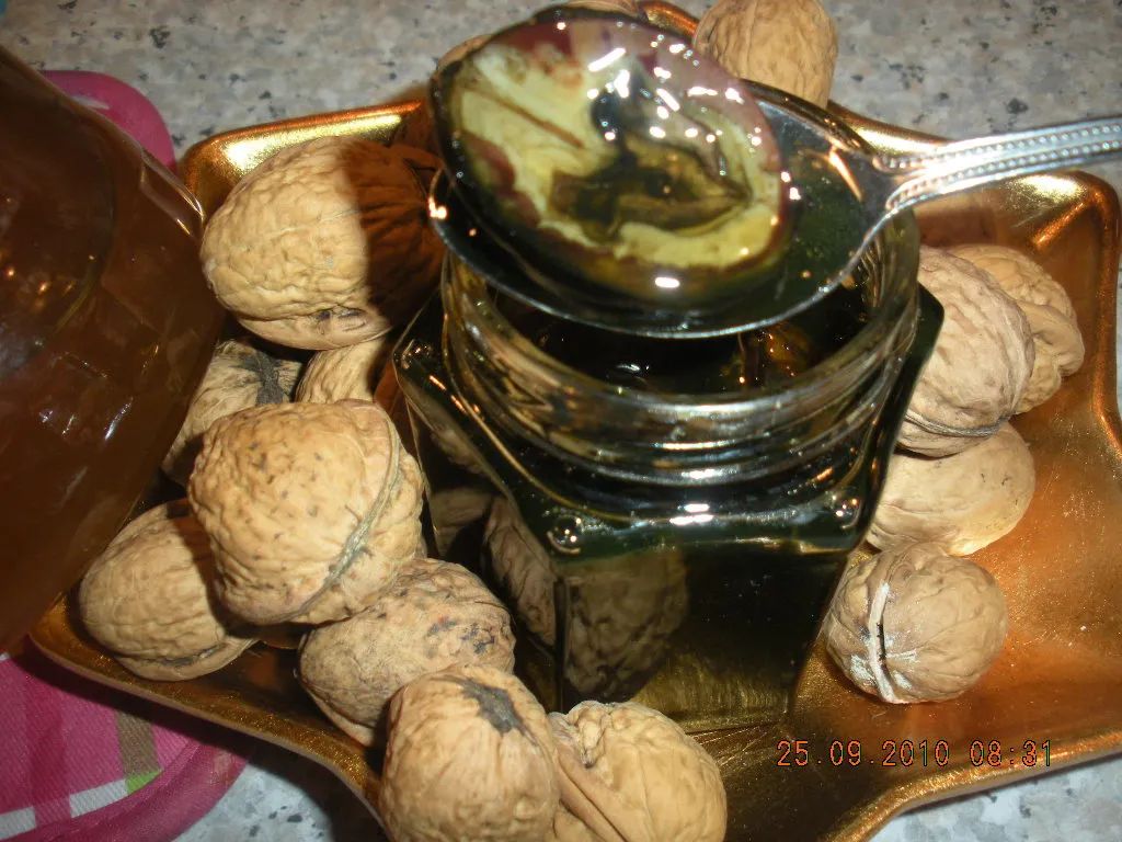 Med sa orasima protiv kaslja