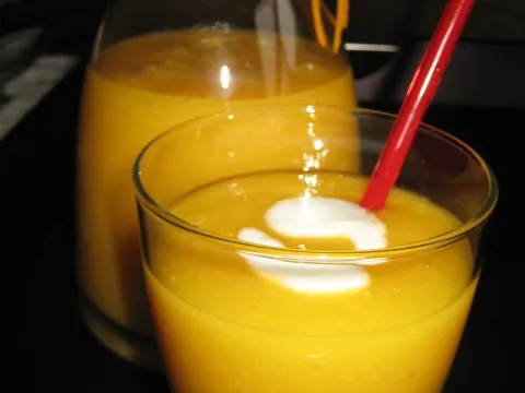 Kajsija i naranca smoothie