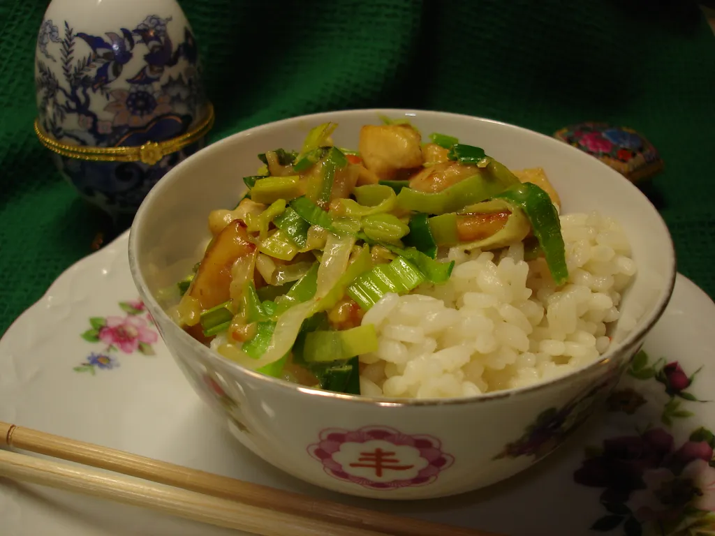 Piletina-poriluk-wok