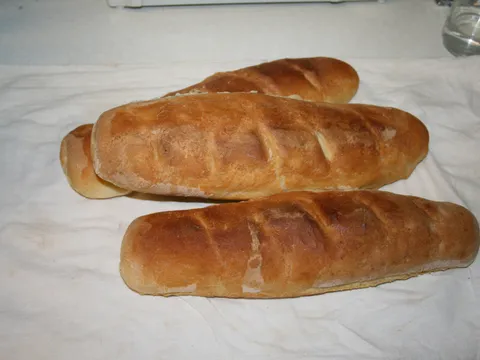 Kruh francuz (Baguette)