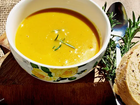 ღ Aromatična krem juha od batata, krumpira i poriluka