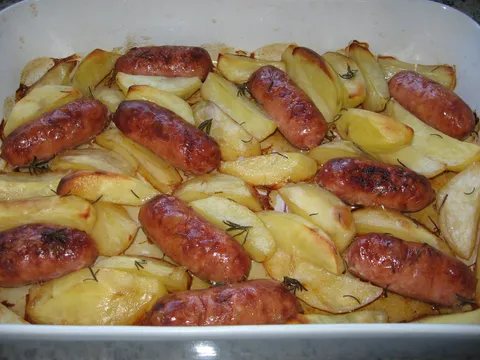 Peceni krompir sa kobasicama
