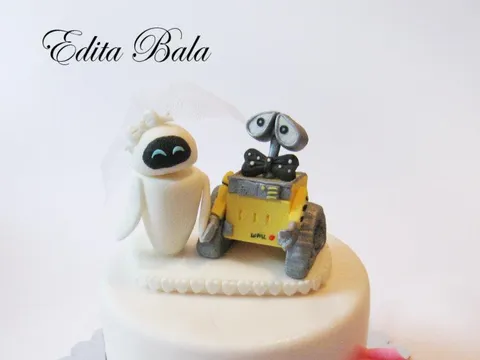 wall e mini wedding cake