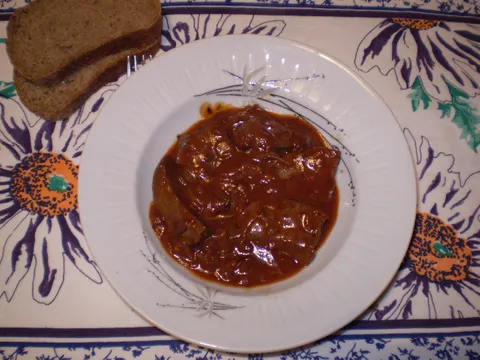 Goveđa džigerica u paradajz sosu