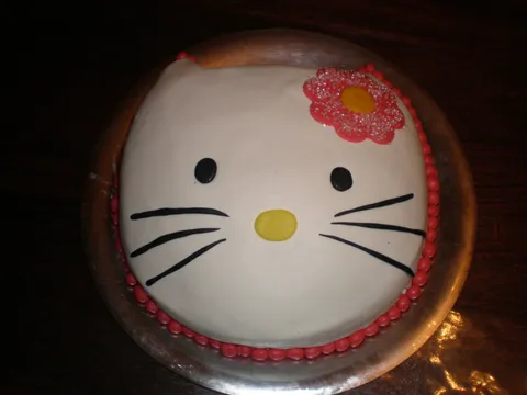 Hello kitty torta