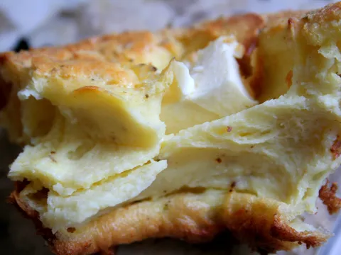 Peciva sa krem sirom (Cream cheese popovers)