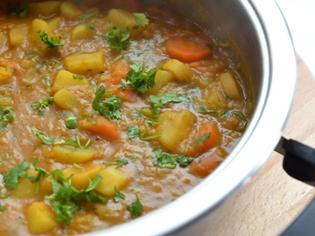 Curry s korjenastim povrćem i lećom
