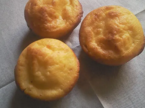 Slatki muffini sa sirom