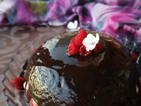 Raspberry Chocolate Trifle Cake... DaSilva