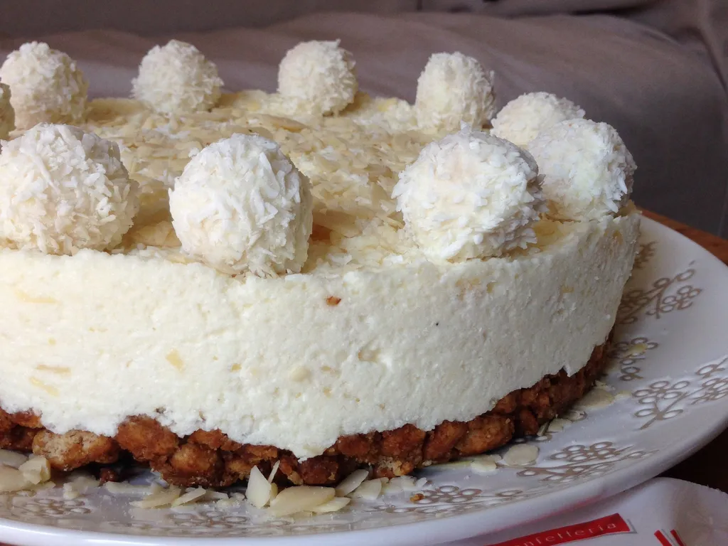 Raffaello cheesecake