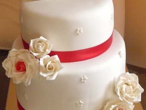 Mala vjenčana tortica