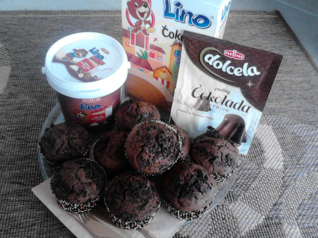 muffini sa Čokolinom,Lino lada duo namazom i pudingom