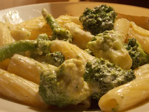 brokoli sa pavlakom (i testeninom) by Pingo