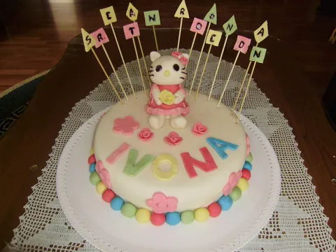 Torta Hello Kitty-od fondana by natasahacek