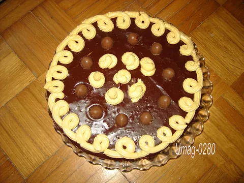 Brucoška torta - Torta Ambrozija