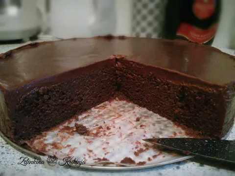 Čokoladni kolač-torta