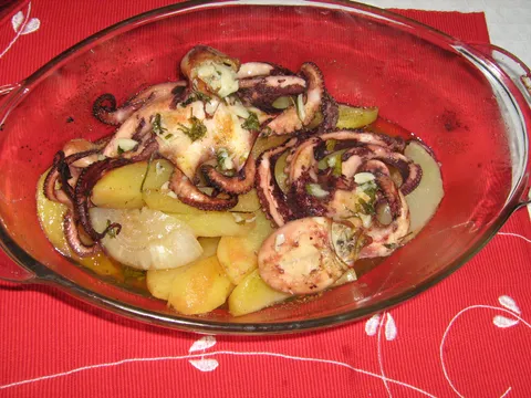 Hobotnica sa krumpirom