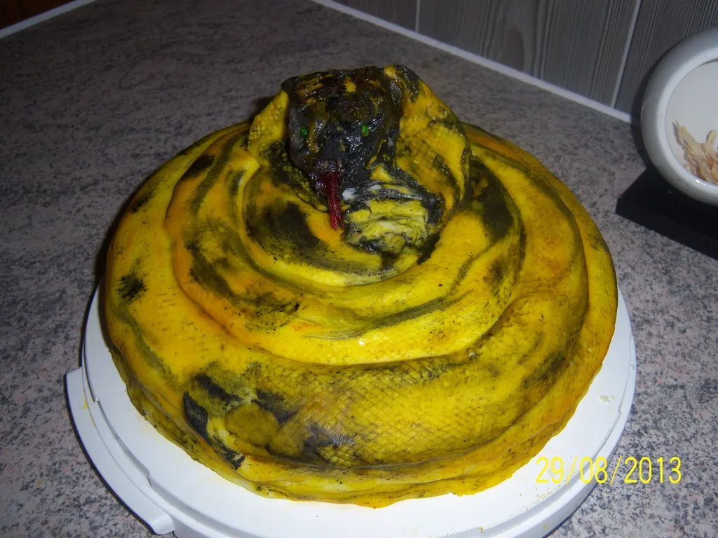 Čoko torta- Torta zmija Cobra