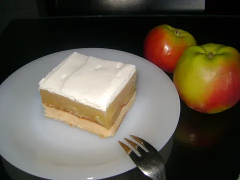 kolač od jabuka