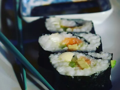 ღ Maki sushi