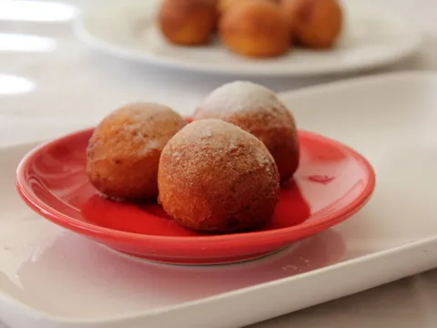 Bombolini (without Raspberry Coulis and Crème Anglaise)