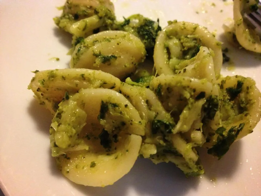Kratka pasta sa brokolijem ( Orecchiette ai broccoli )