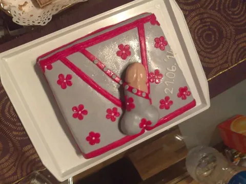 torta za djevojacku vecer