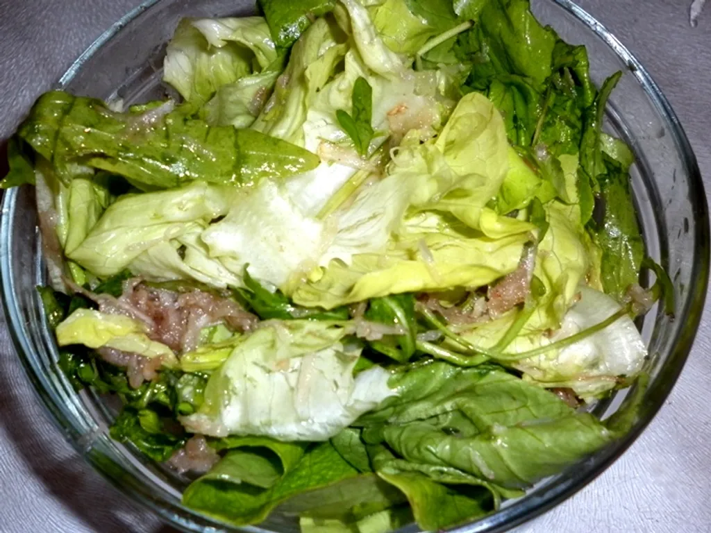 Zdrava salata sa djumbirom