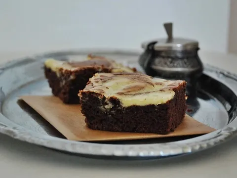 Cheesecake brownies by Girasole 77