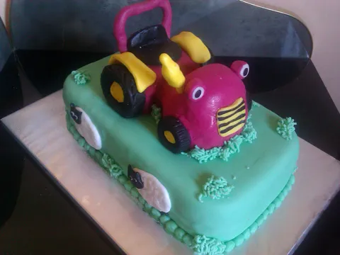 traktor tom