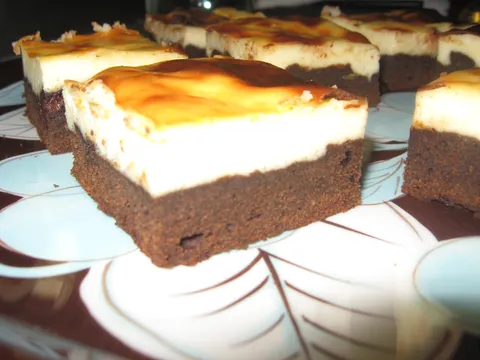 Tuxedo Brownies (duplo cokoladni brownies s krem sirom)