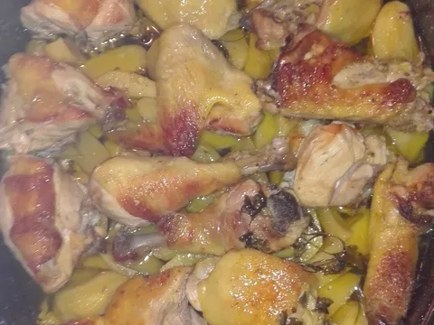 Slasna piletina u krumpiru