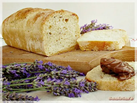 Aromatični lavandin kruh