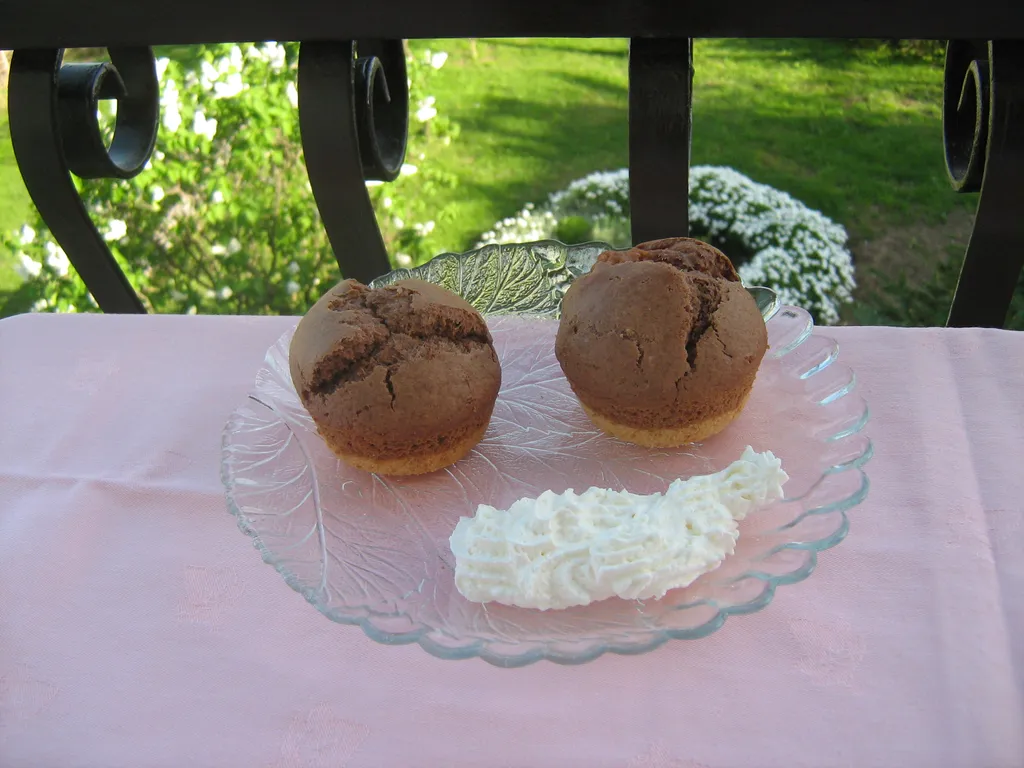 Crno bijeli jabučni muffini