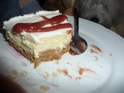 The Perfect Cheesecake by mmmary :)