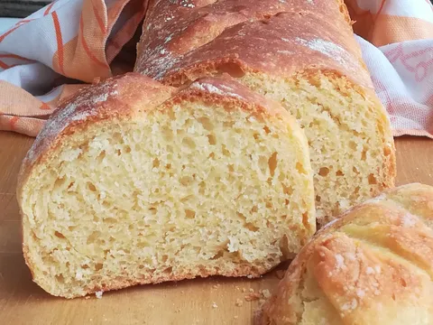 Kukuruzni kruh (iz pekača)