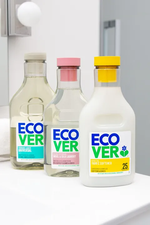 ECOVER - moćna sredstva za čišćenje za blistav dom i čist okoliš 