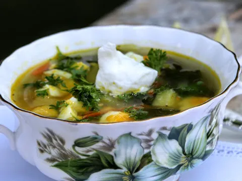 Zeleni borscht ( Green  Borscht  Ukrainian  Spinach  Soup )