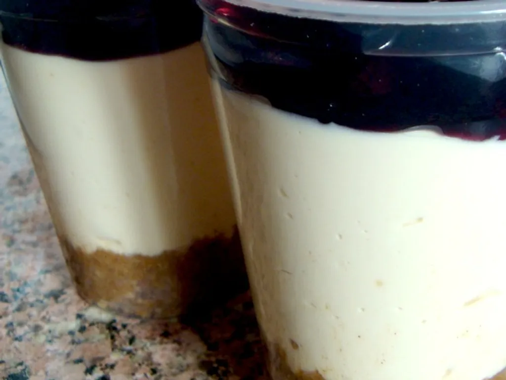 Blueberry cheesecake pots