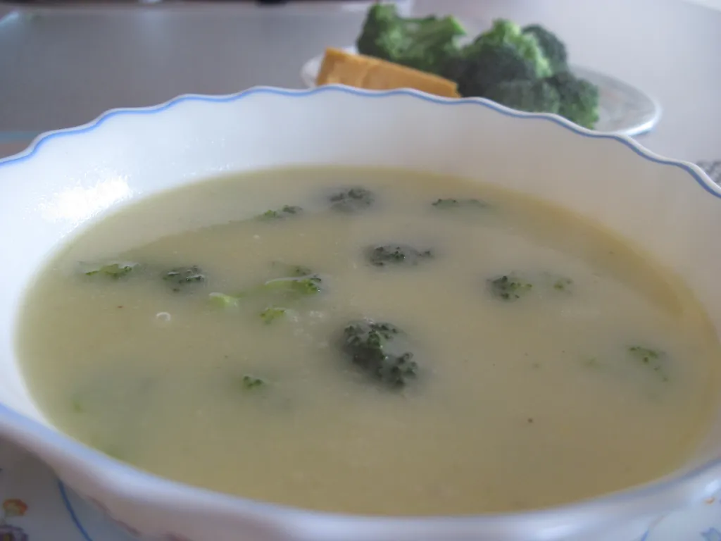Krem juha od krompira i brokule