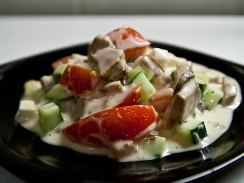 Salata od pečenog mesa sa povrćem