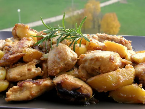 Piletina i krumpir s ružmarinom
