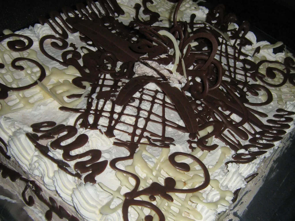 Cokoladna keks torta