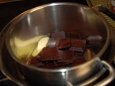 Čokoladna glazura za kekse i kolače