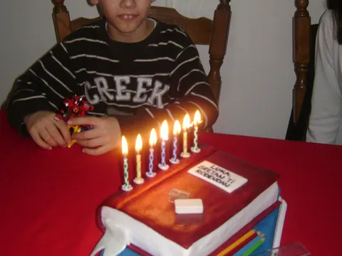 Luka i torta za njegov 7. rođendan &#8211; slika 2