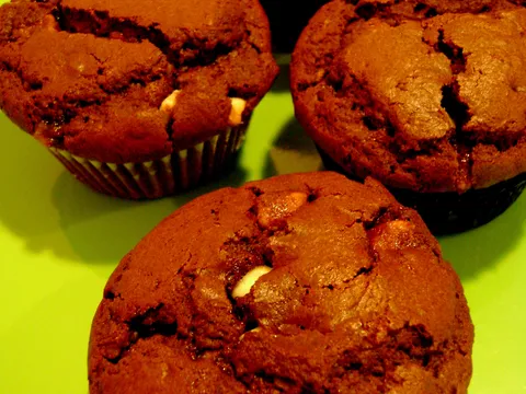 Muffini s komadićima čokolade i Nutellom