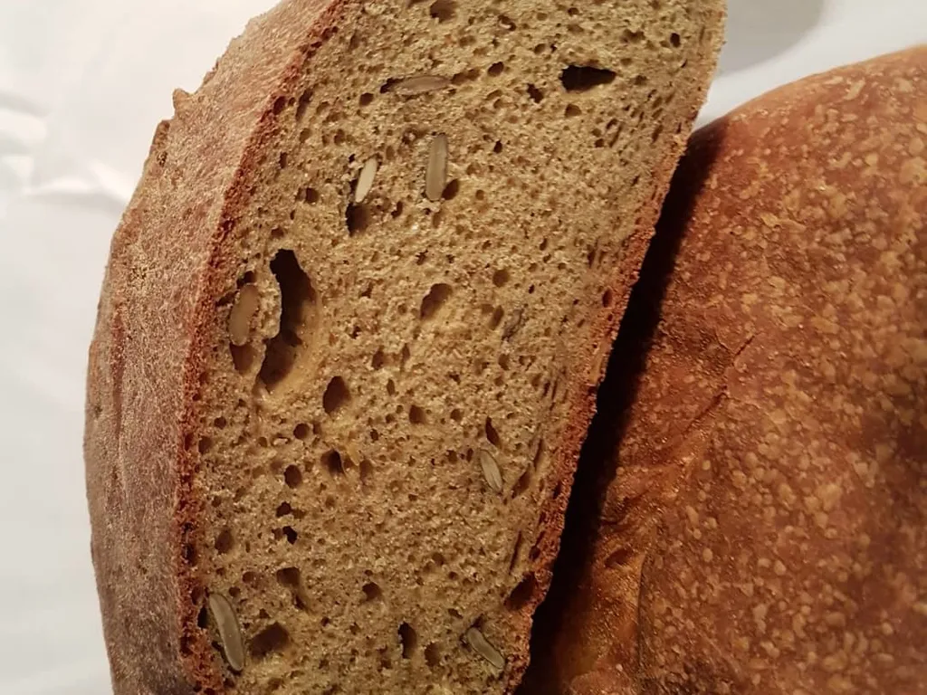 Domaći kruh od bučinog brašna