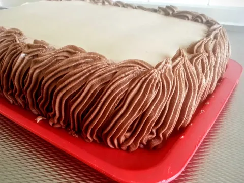 Cokoladna torta ukrasavanje :))