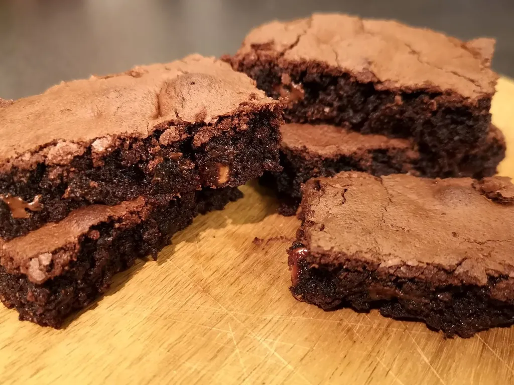 Gooey brownies - sočni braunisi