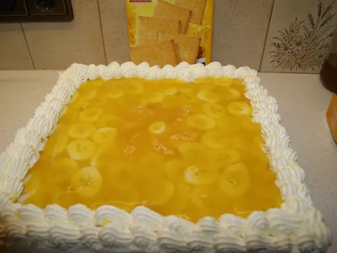 Keks torta sa bananama